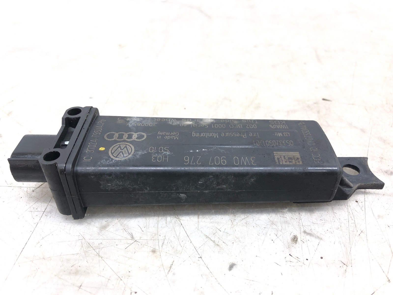 2006-2012 BENTLEY CONTINENTAL TIRE PRESSURE MONITORING SYSTEM RECEIVER MODULE