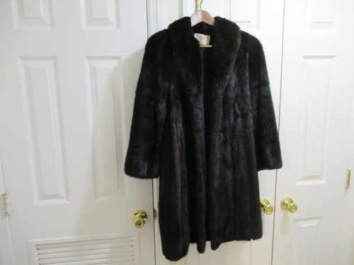 VINTAGE BROWN PETITE MINK COAT SIZE XS 