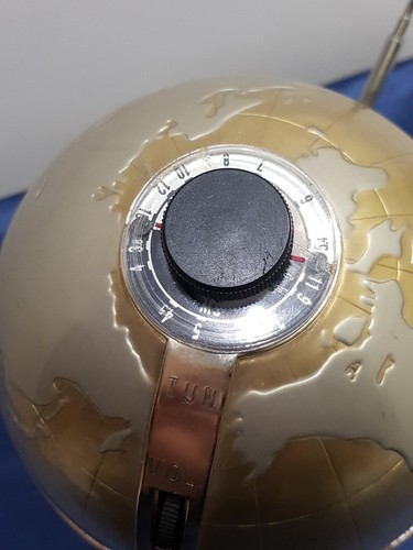 Radio AM ALL TRANSISTOR Mappamondo Globo Japan Anni 60 Funzionante Vintage - Foto 8 di 18