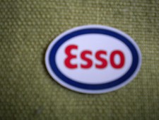 ESSO PETROL/OIL COMPANY PIN BADGE