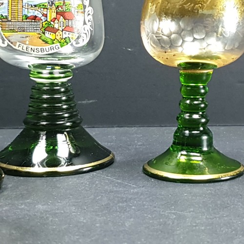 4x Vintage Etched Green Glass Gold Shots Small Glasses 3" - Picture 6 of 8