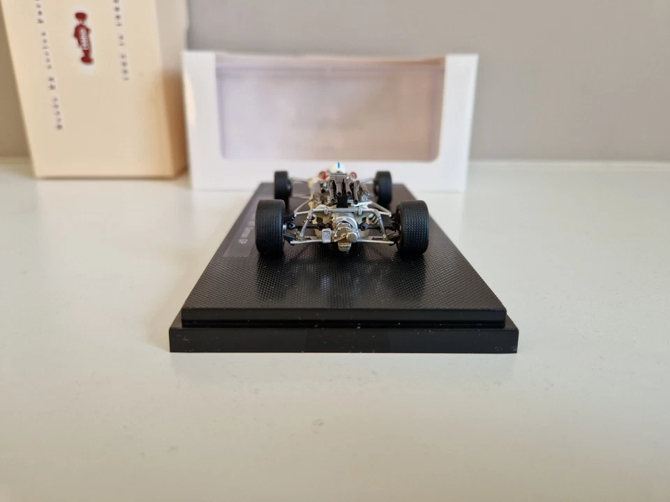 Ebbro 1/43 Honda RA273 J. Surtees - Gp tedesco 1967 - 44387 - Immagine 4 di 4