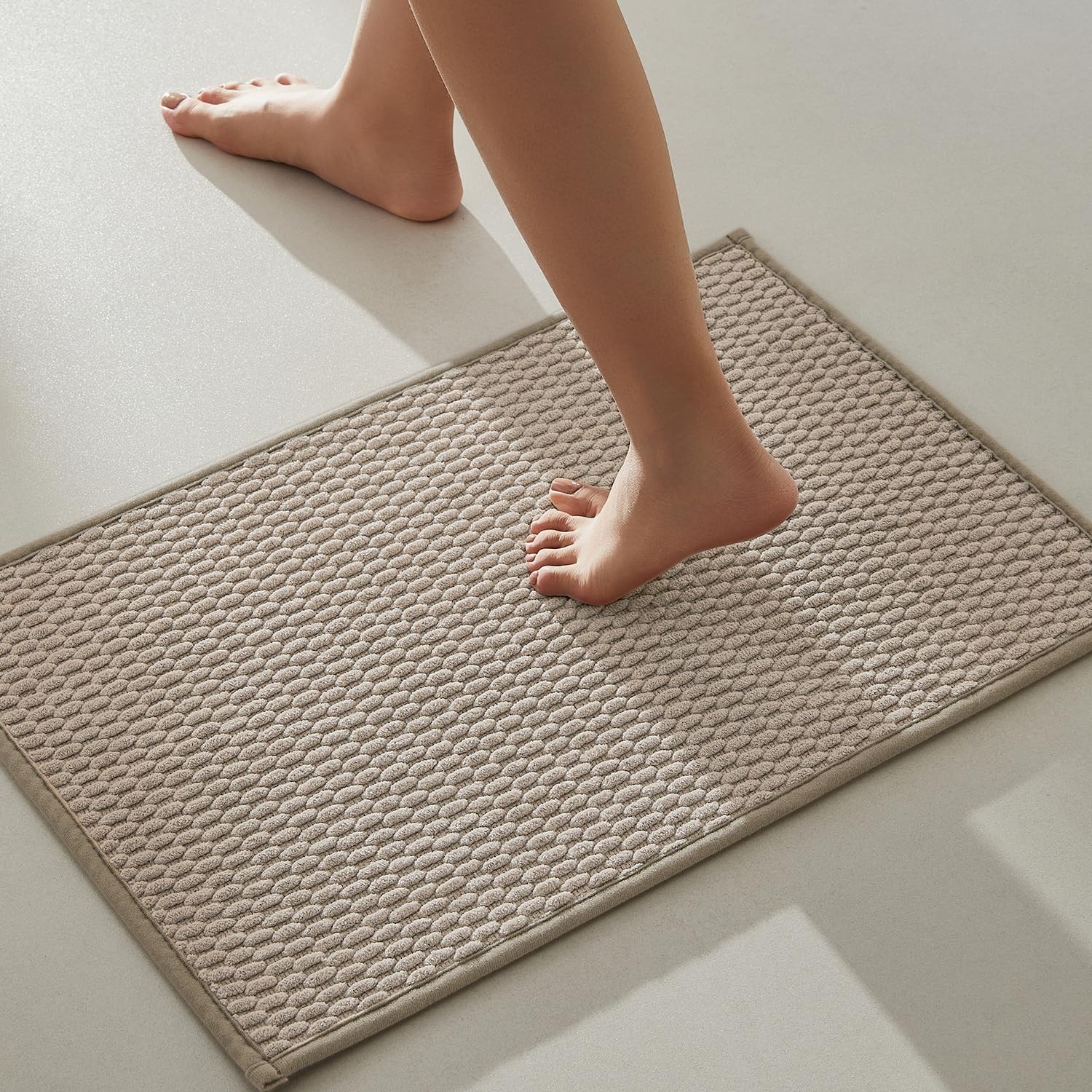 Bathroom Rugs Non Slip Washable, Super Absorbent Thin Bath Mat Small Quick Dr...