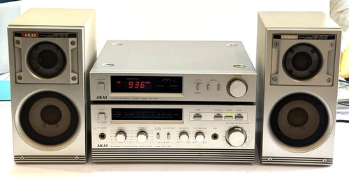 Akai UC-U3, UC-K3, SW-N2 Integrated Amplifier Bookshelf Tuner Amp & Speakers