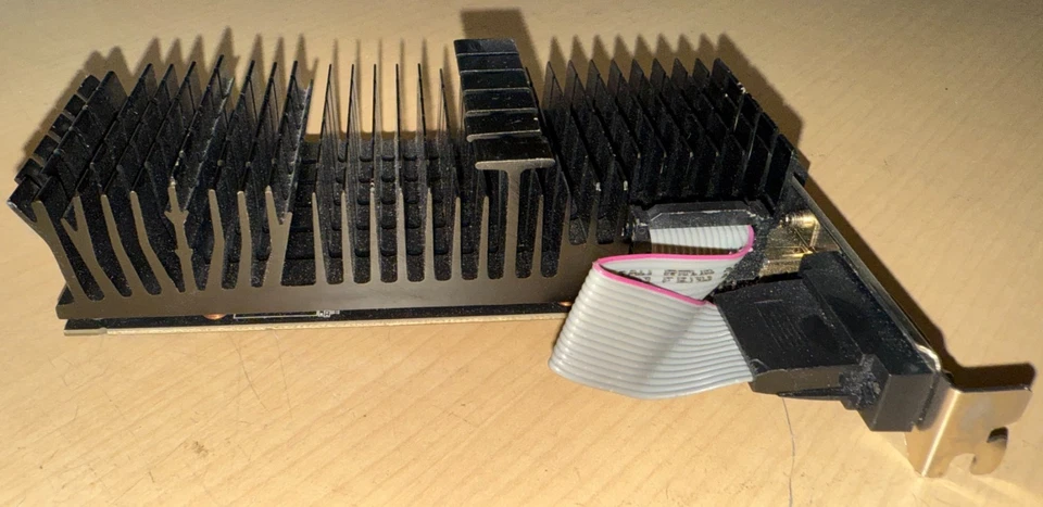 Gigabyte GeForce GT 710 1GB DDR3 Silent Cooling HDMI VGA DVI Video Card - Image 4 of 4