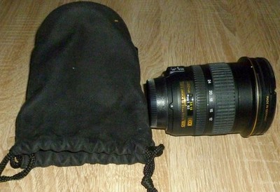 NIKON-WEITWINKELOBJEKTIV- AF - S  NIKKOR 12-24 mm 1:4 G  ED MIT GEGENLICHTBLENDE