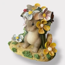 Y2K Charming Tails" figurine. "Peek-A-Boo Bouquet"