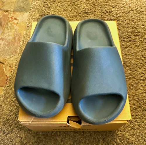 adidas Yeezy Slide Gray Slip-On Sandals Unisex US 6 EU 39 UK 6 ID2349