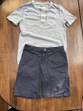 Boys Outfit Bundle   Gap Kids Henley Shirt  Cat  Jack Navy Shorts Size 10/L