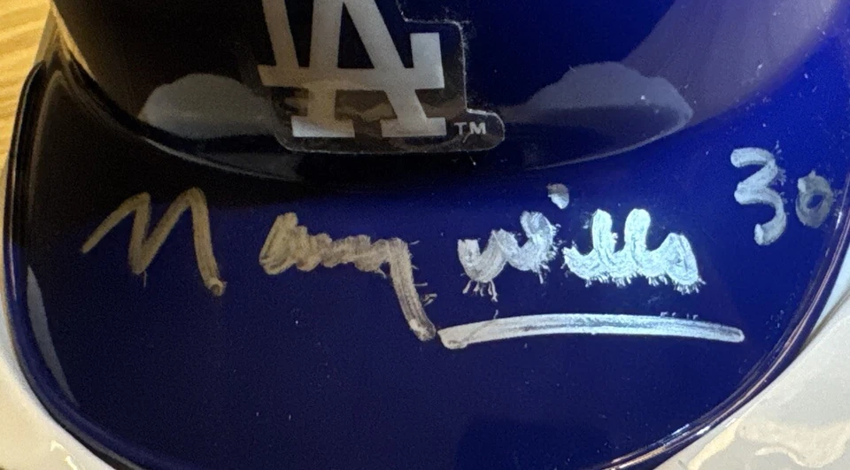 🔥Maury Wills Autograph Mini Helmet Los Angeles Dodgers Beckett COA🔥 - Image 2 of 4