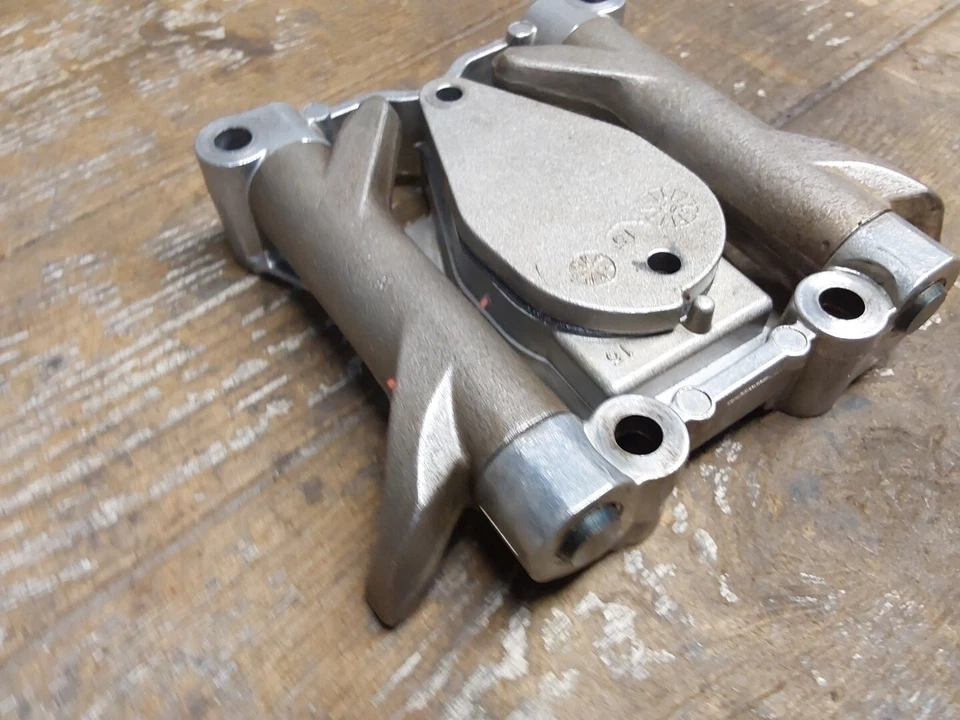 Harley-Davidson Street Glide 2007-2011 FLHX caja basculante de válvula trasera Foto 3 de 4