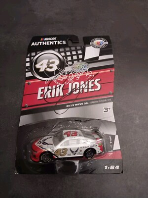 Nascar Authentics 2023 Wave 09 Liquid Color Chase Piece 1/64 Duel Signed diecast