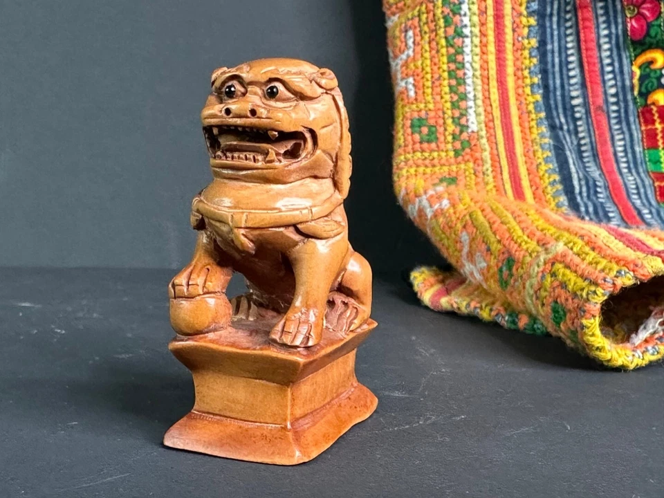 Old Chinese Carved and Signed Netsuke Foo/FU Dog Lion #1 …beautiful collection a - image 2 of 4