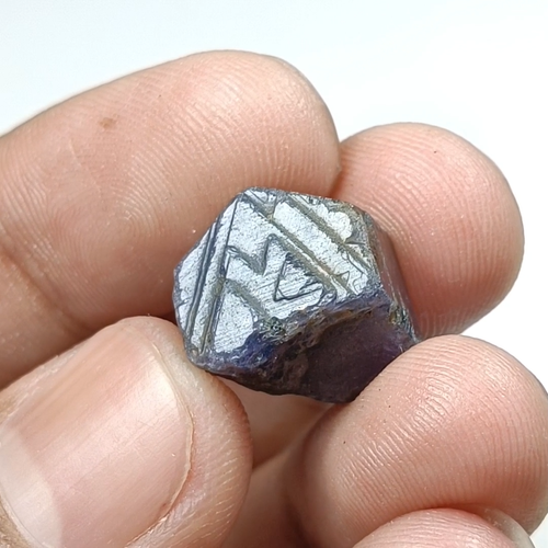 Zafiro crudo, zafiro, cristal de zafiro 26,30 CTS, 10X14X13 MM, piedra de zafiro - Vídeo 1 de 1
