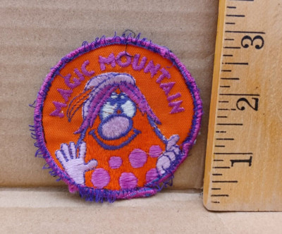 ''Magic Mountain'' Vintage Embroidered Patch (used)