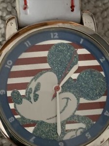 #513- Mickey mouse disney special edition FSC 3193311 watch