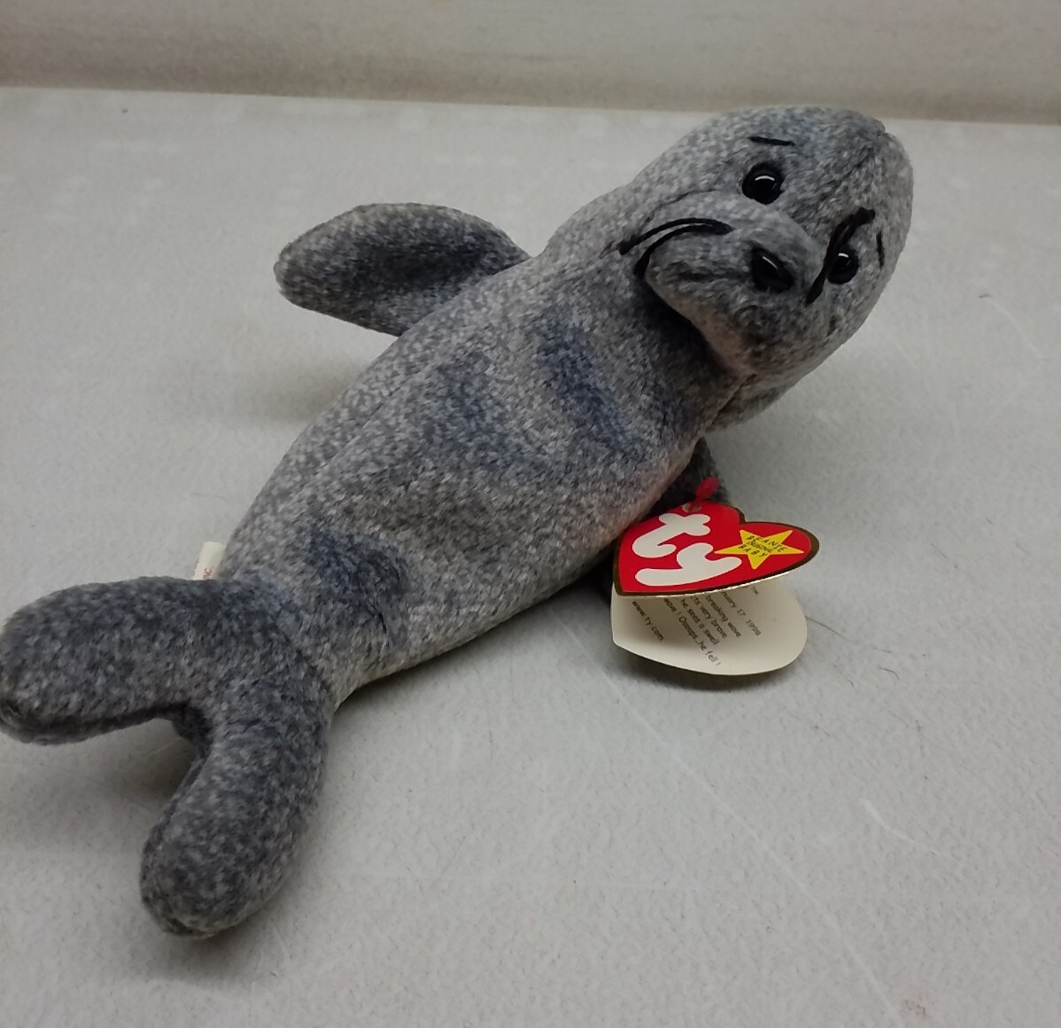 Ty Beanie Babies Slippery The Seal Date Of Birth January 17, 1998 Tag Error