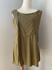 * Simply Vera Wang Sleeveless Top  Sz. M. Military Green. NWT.   A