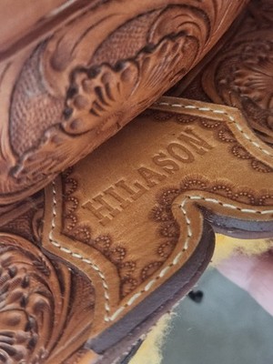 Hilason 83HS HSBX206BZOL-16 16'' custom saddle bronc saddle