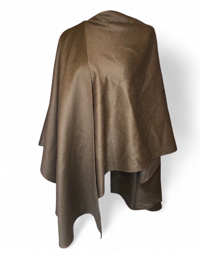MFH Knits 100% Baby Alpaca Cape Wrap Ruana Shawl Brown Made in Peru One Size
