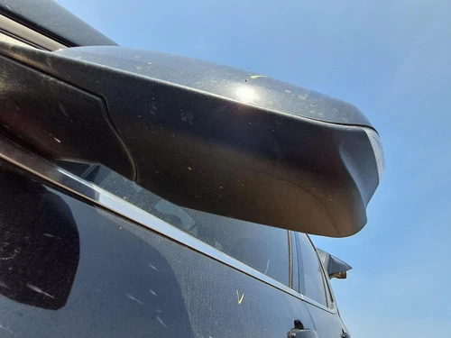 Used Left Door Mirror fits: 2018 Chevrolet Equinox w/blind spot alert opt DWK pa