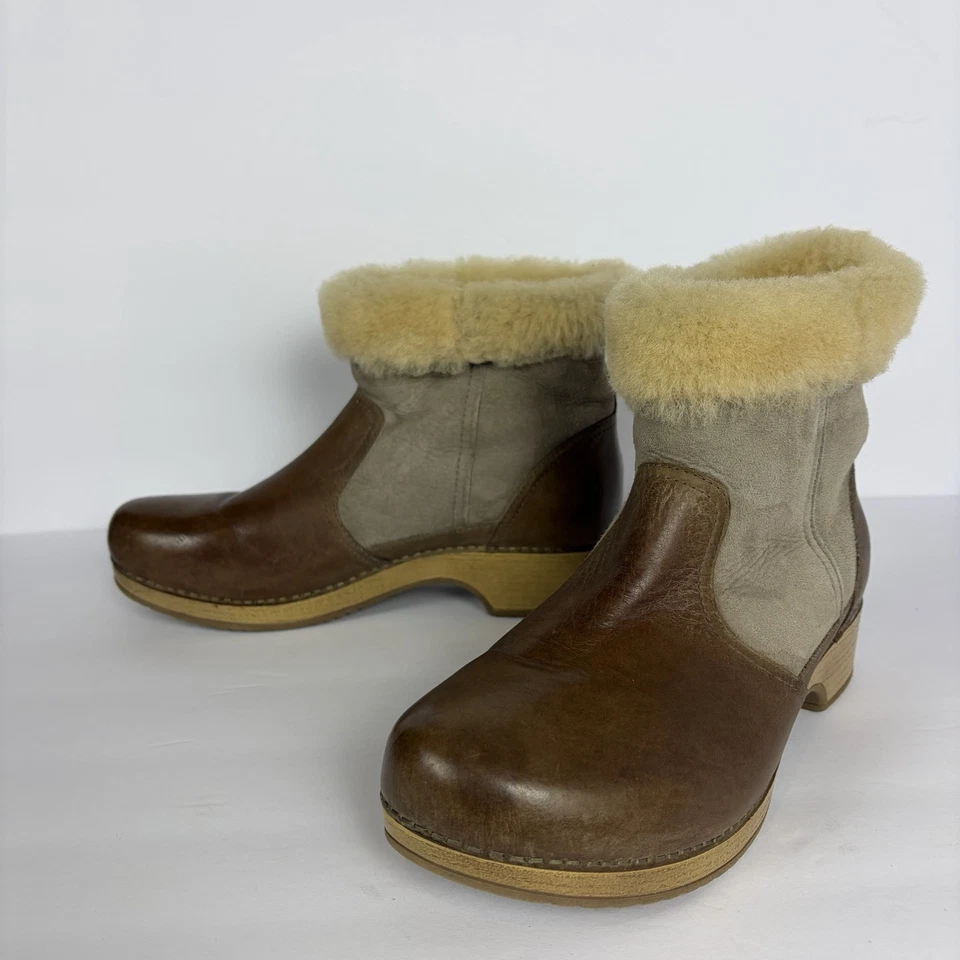 Botín Bettie para mujer DANSKO talla 7 1/2 piel de oveja forrada cuero tostado Foto 2 de 4