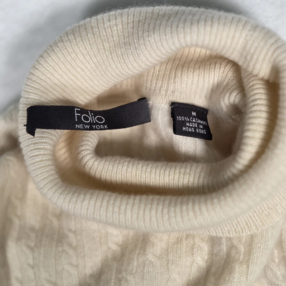 Suéter Folio New York 100 % cachemir para mujer tejido con cable cuello alto talla M crema Foto 3 de 4