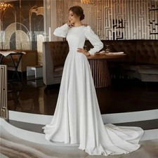 Elegant Muslim Wedding Dresses O-Neck Long Sleeves Sweep Train Satin Bridal Gown