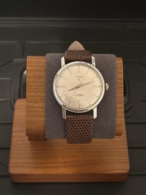 Vintage  American-made Elgin 27 Jewels Self Winding watch from the early 1960s.