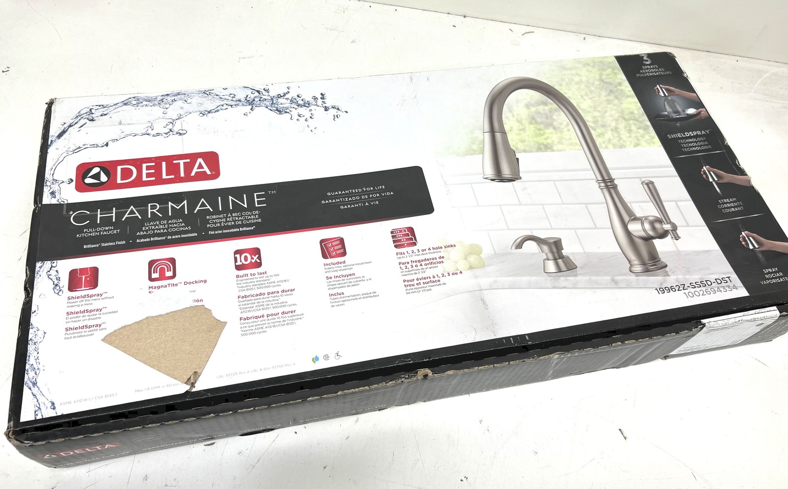 Delta Charmaine Single-Handle Pull-Down Sprayer Kitchen Faucet Stainless