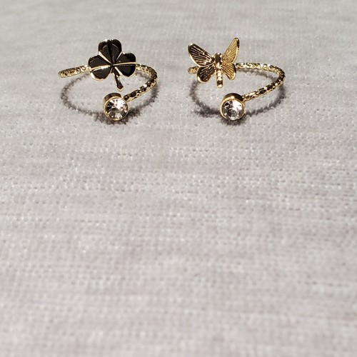 Set of 2 Toe Rings - 14K Gold Plated with Butterfly & Clover Rhinestone - Picture 8 of 8