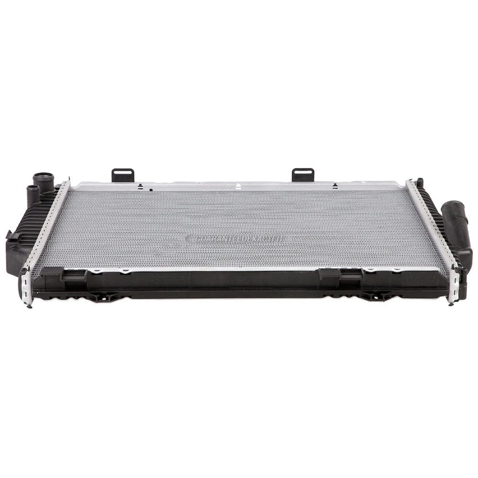 Nuevo radiador OEM para Mercedes C43 AMG CLK430 SLK320 Foto 3 de 4