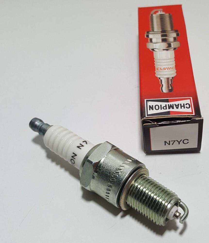 NORTON Commando 750 850 CHAMPION N7YC Copper Plus Spark Plugs Pack of 2 1967-