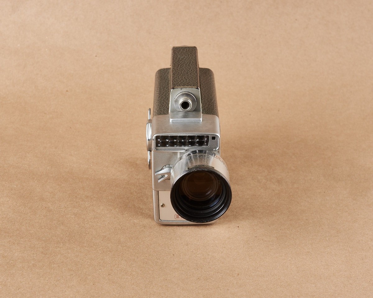 Kodak Zoom 8 Camera, Automatic f/1.9 regular 8 movie camera
