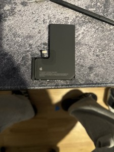 iPhone 15 Pro Batterie 90% Original Apple Akku