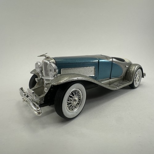 Signature Models 1935 Duesenberg SSJ Blue/Silver 1:32 Scale Die-Cast Classic Car - Picture 1 of 14