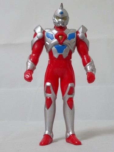 Figura Vinilo Suave Takara Denkou Choujin Gridman Superhumano Samurai SSSS Sofubi