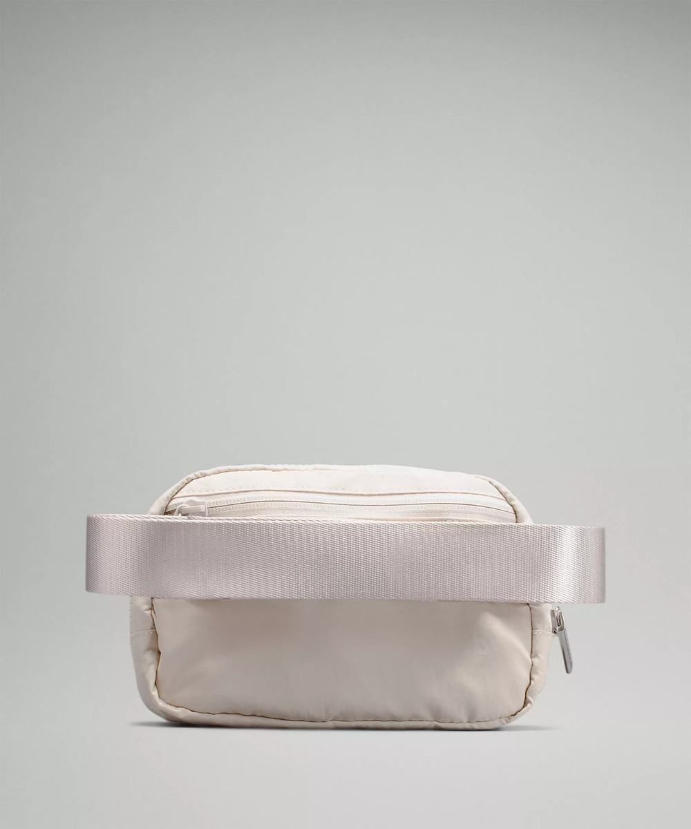 lululemon Everywhere Belt Bag White Opal