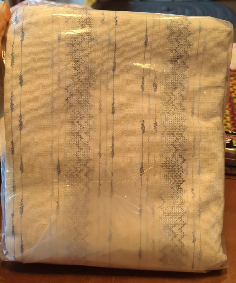 De colección Nuevo Sedona Cortinas Un Par 48 X 84" Blanco Con Acentos Azules 100% Poliéster Foto 3 de 4