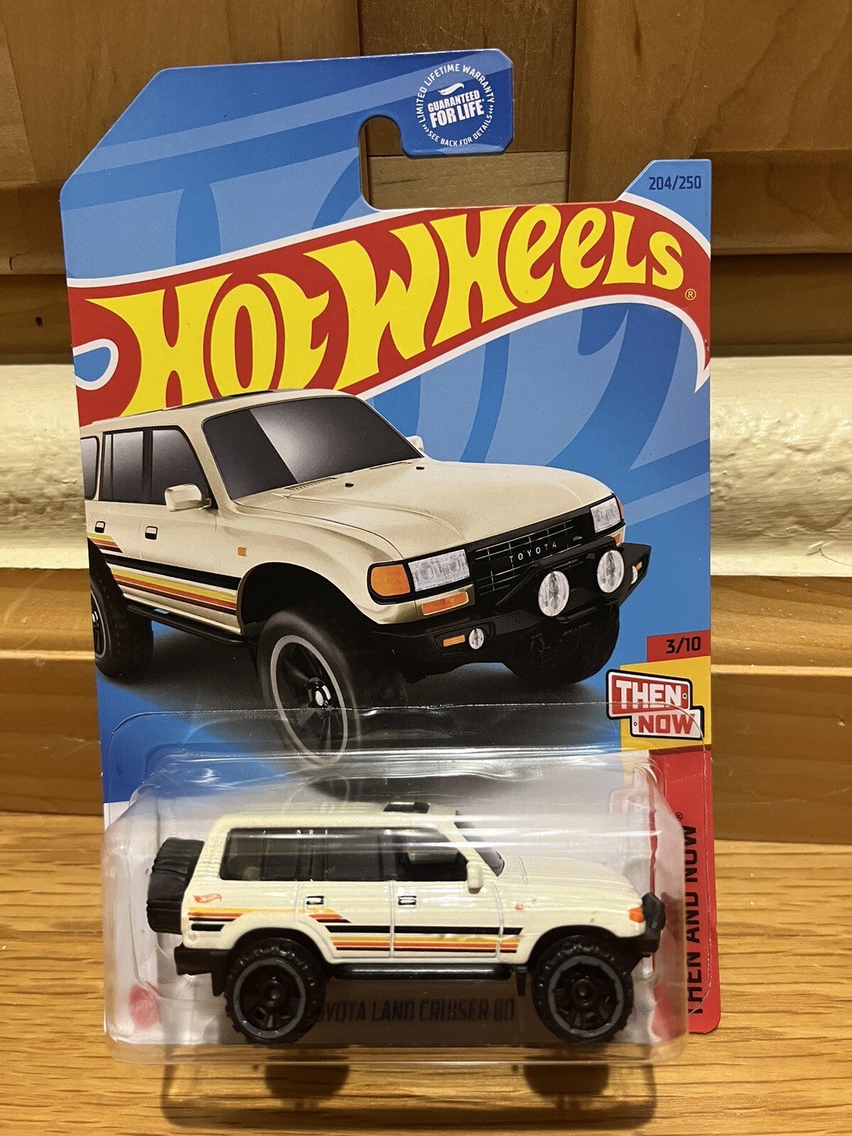 Hot Wheels Toyota Land Cruiser 80 Ivory #204 - 2023 Then And Now