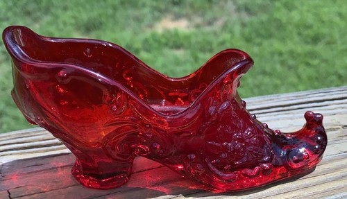 Vintage Mosser Ruby Red Glass Shoe 6.5” Embossed Upturned Toe Slipper EUC - Picture 1 of 6