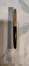 PARKER 51 GOLD FILLED CAP, BURGUNDY BARREL FOUNTAIN PEN 14k GOLD M NIB