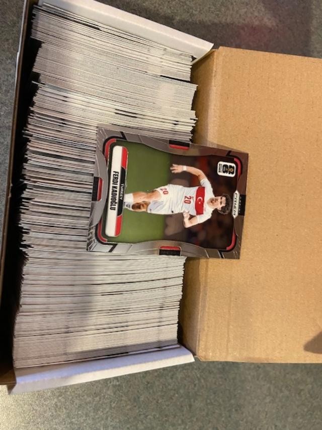 Huge Lot of 1200 Soccer Star Cards Jerseys Panini Prizm World Cup Auto Jerseys view 6