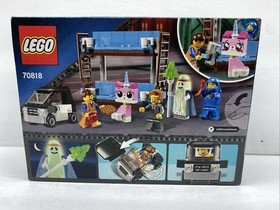 LEGO The LEGO Movie (70818) Double-Decker Couch ~Brand New & Sealed~ Retired