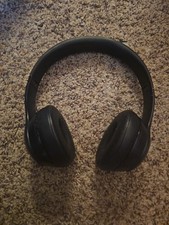 Beats by Dr. Dre Solo2 Wireless On-Ear Headphones - Gloss Black