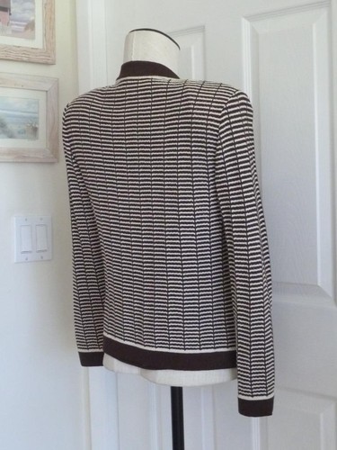 Set 2 pezzi ST JOHN COLLECTION Marie grigio marrone bianco maglia zip cardigan e guscio 6 CE - Foto 15 di 24