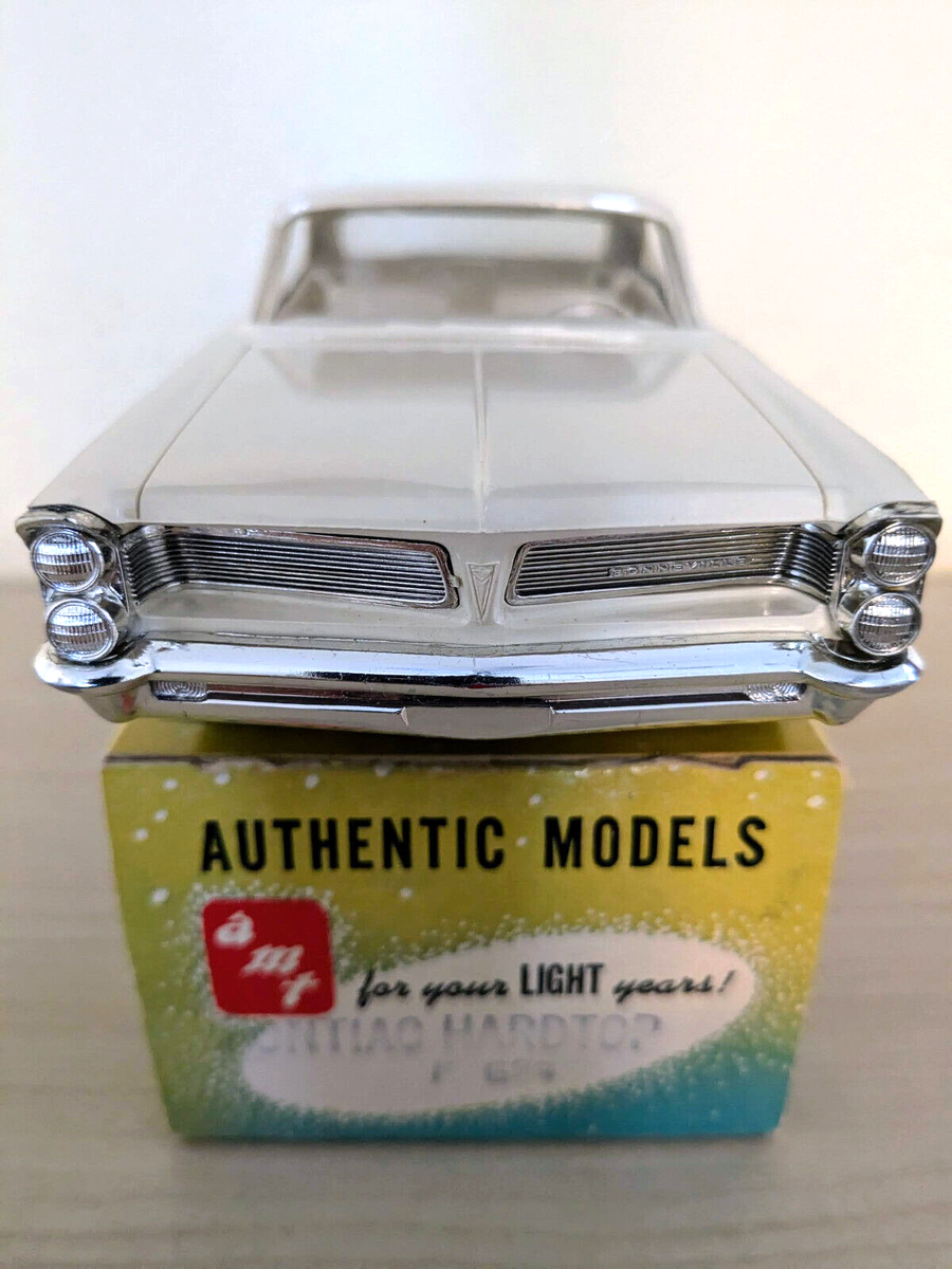 希少！激レア！当時物！amt '63 PONTIAC BONNEVILLE LNIB! **ORIGINAL VINTAGE AMT 1963 PONTIAC BONNEVILLE PROMO MODEL