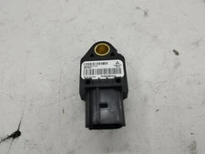 Citroen C-Crosser 2011 SRS Sensor Crash Sensor Pressure Sensor 8651a001 AMD168875
