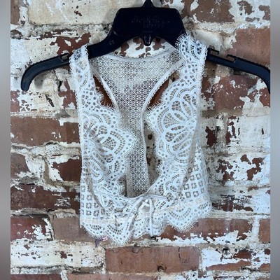 NWT! Victoria's Secret Cream Lace Push Up Scoop Bralette Small