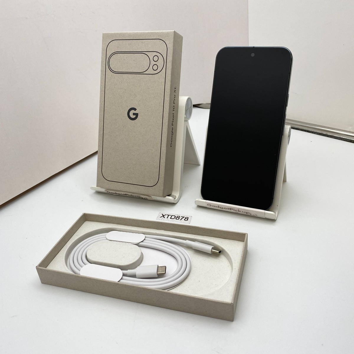 Google Pixel 10 Pro XL - 256GB - Obsidian (AT&T/Cricket ONLY